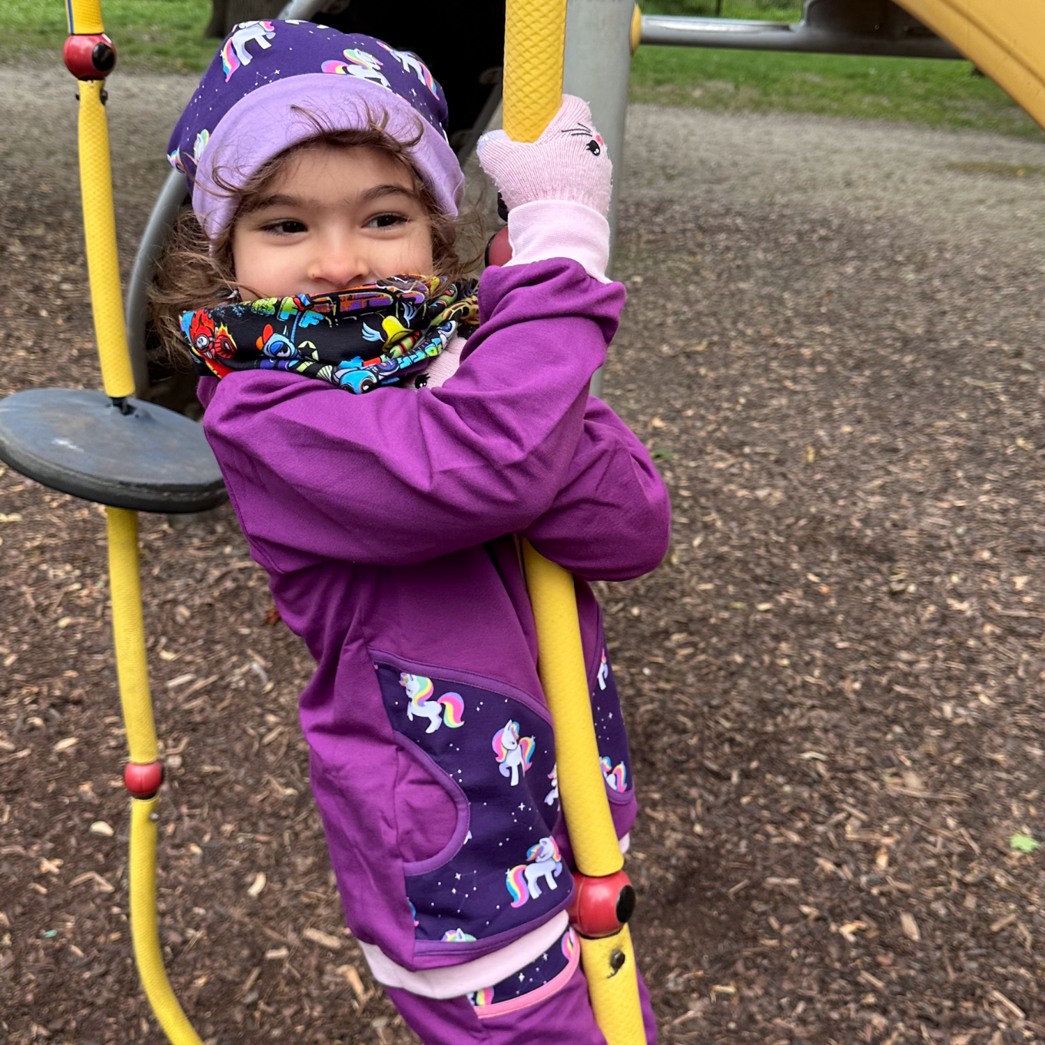 CoolPocketHoodie GalaxyUnicorns