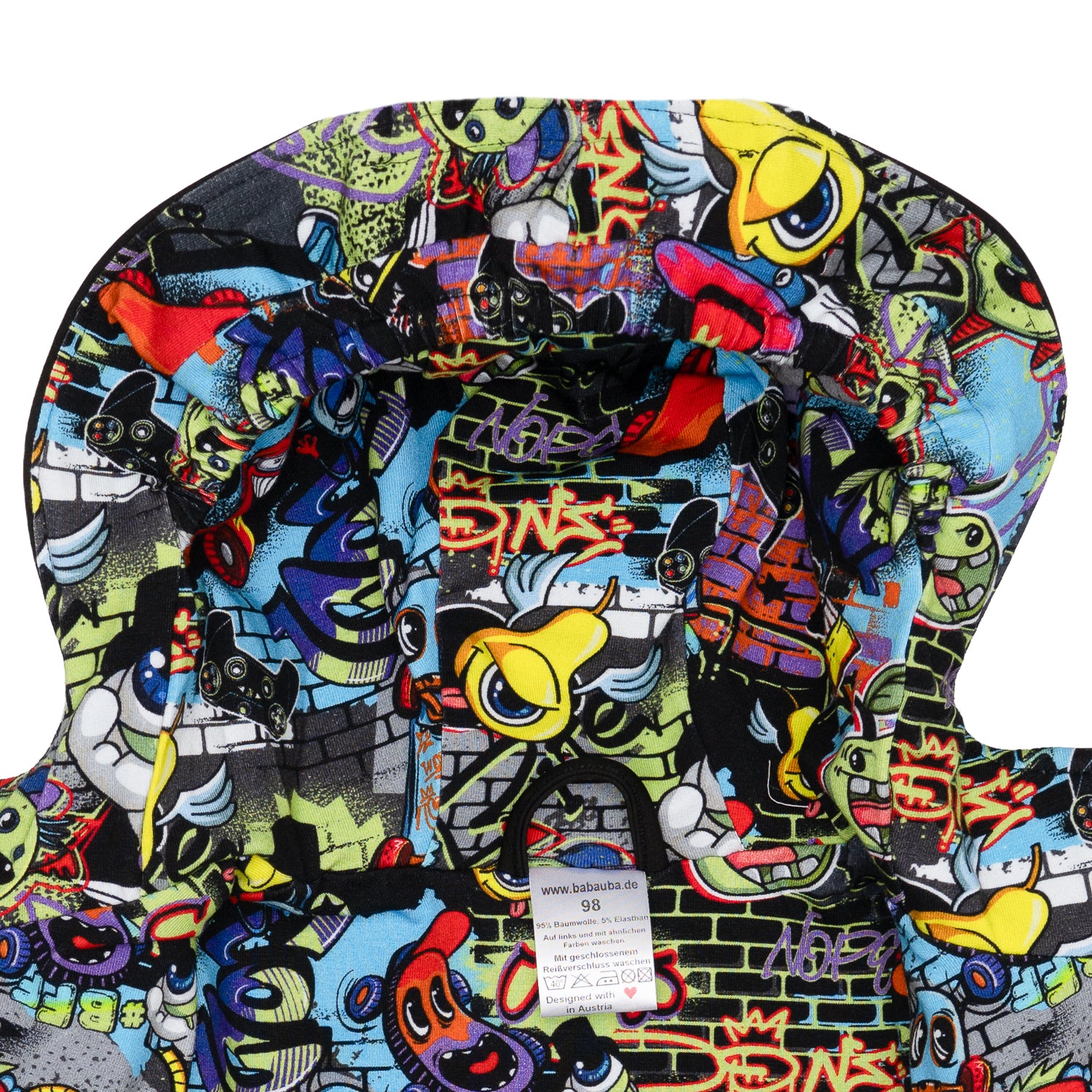 Kapuze im bunten Babauba-Design